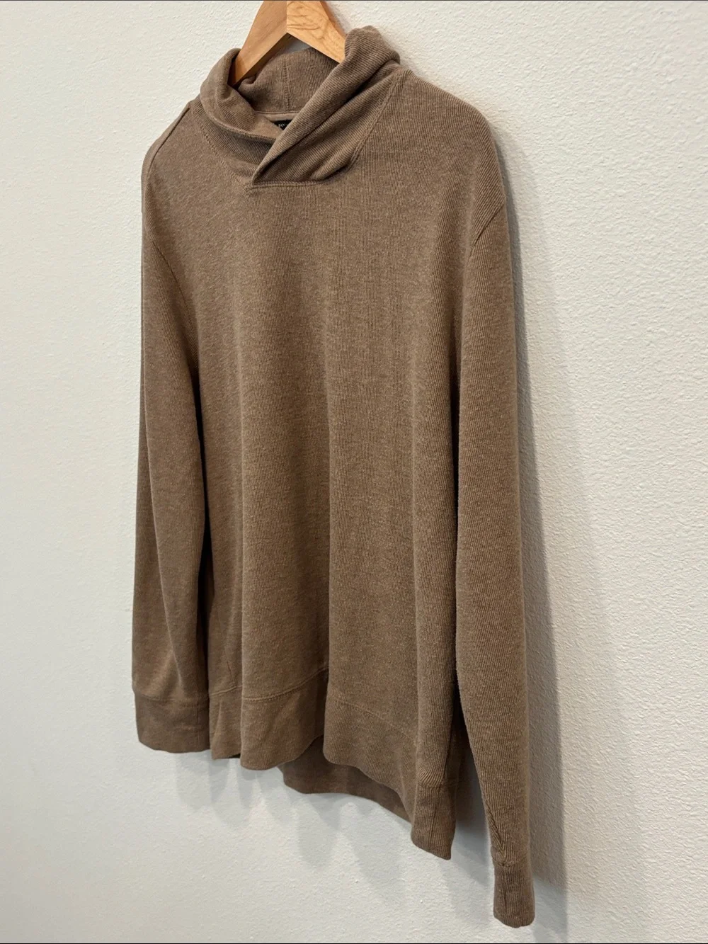 Banana Republic Men’s Cotton Blend Brown Top Size L Preppy